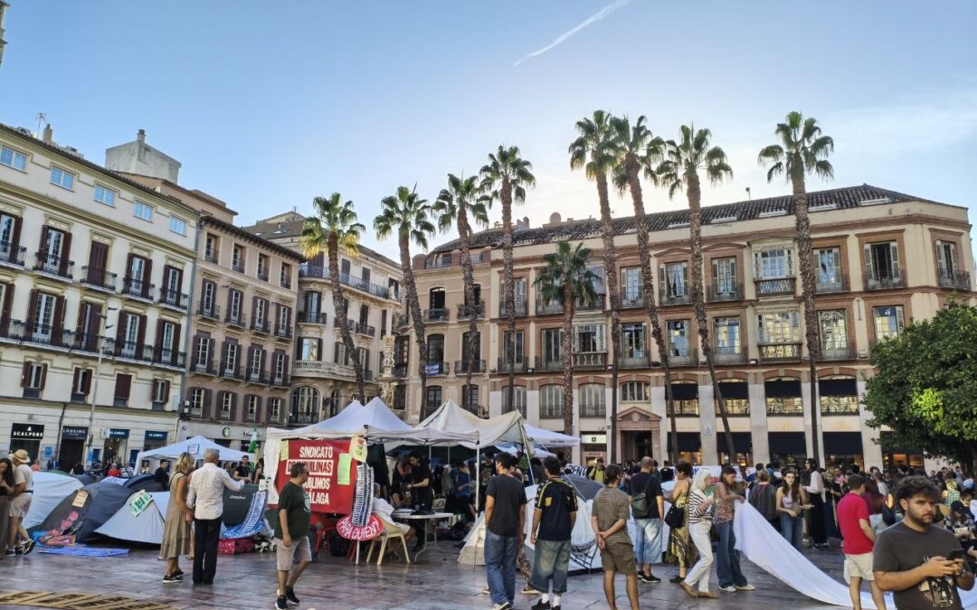 ¡Ayúdanos a pegar carteles para la manifestación del sábado!